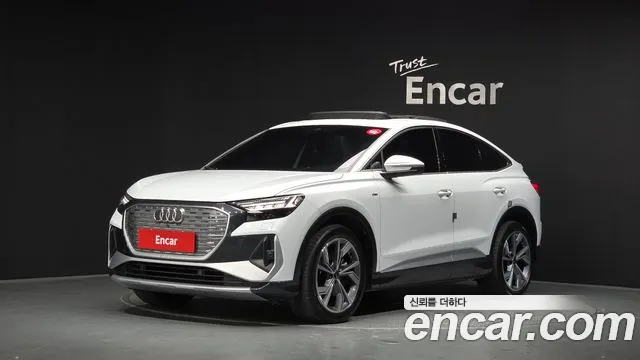 Фотография автомобиля — Audi Q4 e-tron F4