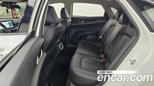 Kia K5 Generation 3 — Фото автомобиля 12