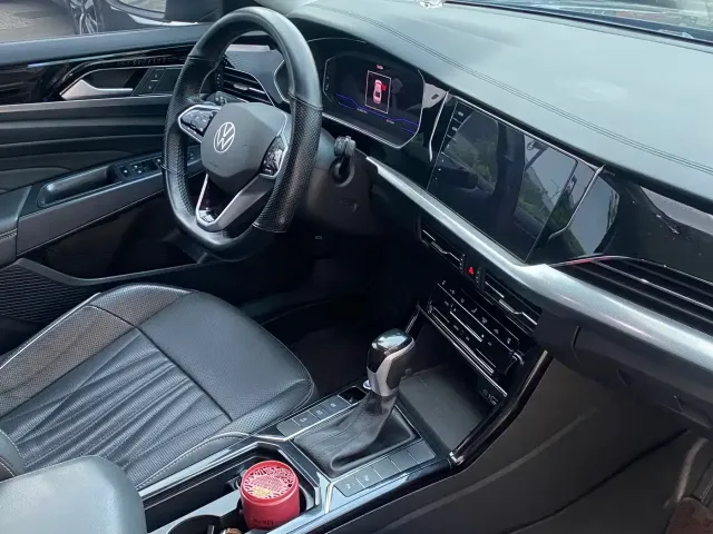 Volkswagen Passat — Фото автомобиля 5