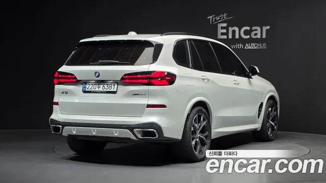 BMW X5 xDrive 40i M Sport — Фото автомобиля 2