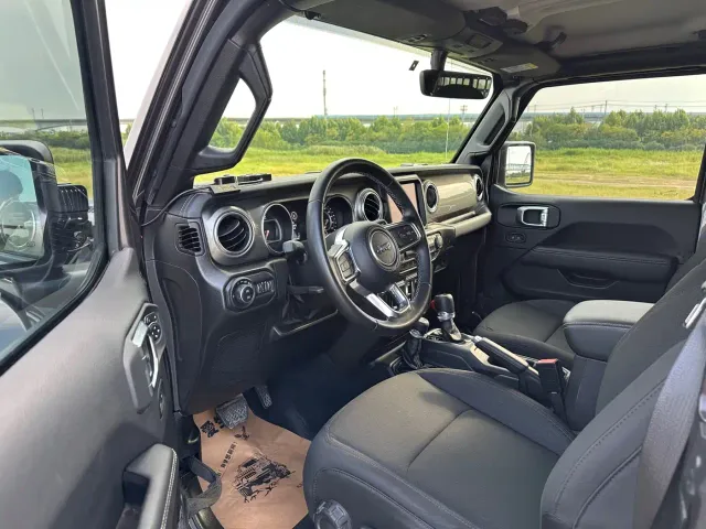 Jeep Wrangler — Фото автомобиля 7