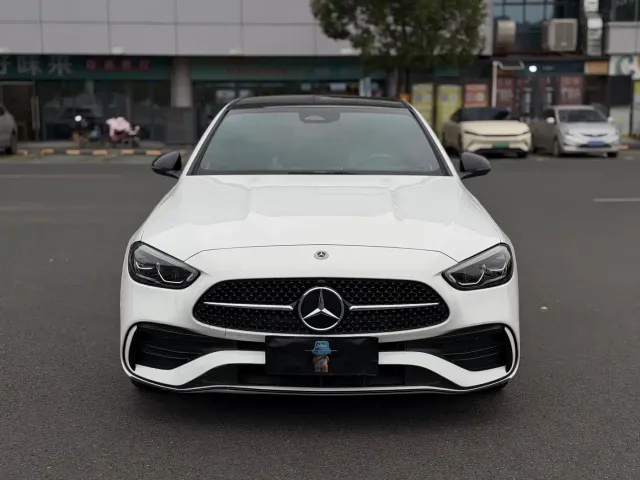 Mercedes-Benz C-Class — Фото автомобиля 2