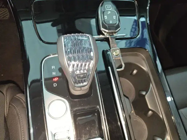 GAC Trumpchi M8 — Фото автомобиля 13