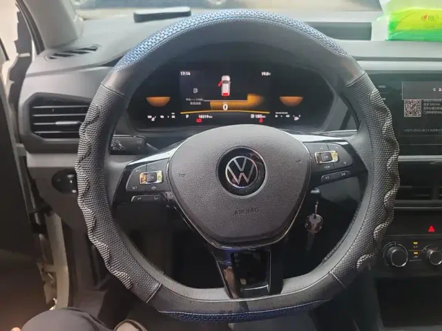 Volkswagen T-Cross — Фото автомобиля 15
