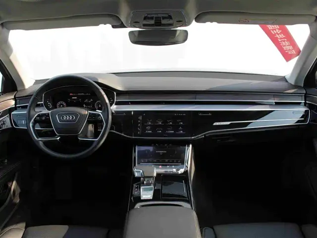 Audi A8 — Фото автомобиля 7