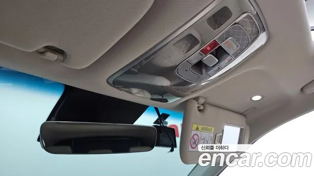 Genesis GV70 2.5T Бензин 2WD — Фото автомобиля 18