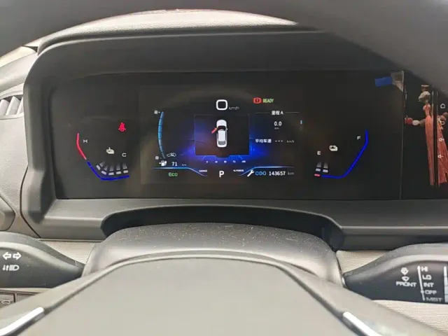 Dongfeng Fengshen E70 — Фото автомобиля 11