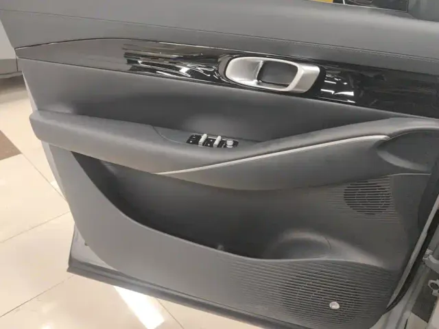 Geely Galaxy E5 — Фото автомобиля 7