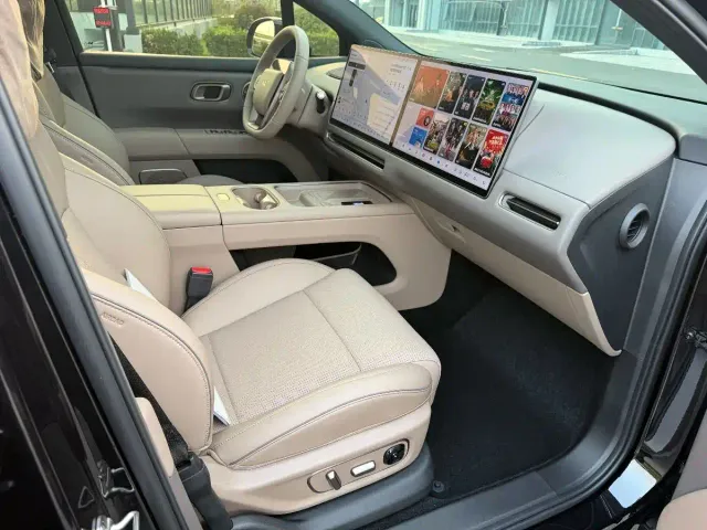 Li Auto i6 — Фото автомобиля 15