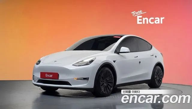 Фотография автомобиля — Tesla Model Y
