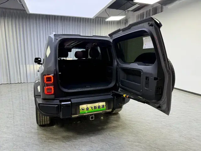 iCAR V27 — Фото автомобиля 17