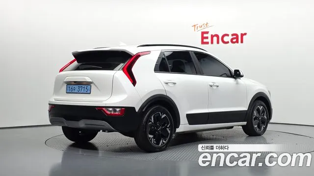 Kia Niro New — Фото автомобиля 2