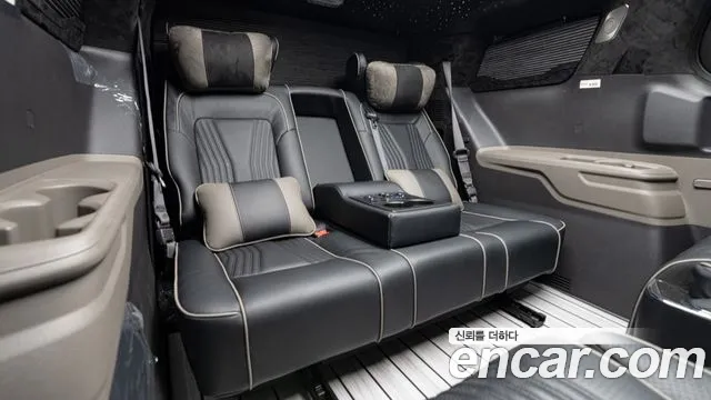Kia Canival Новый Carnival 4 поколение Бензин 9 мест Hi-Limousine (Спецкузов) — Фото автомобиля 17