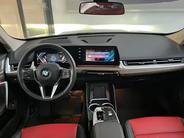 BMW X1 — Фото автомобиля 10