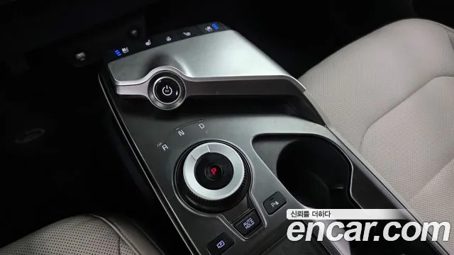 Kia EV6 — Фото автомобиля 12