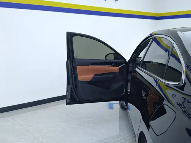 Wuling Starlight — Фото автомобиля 7