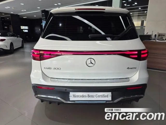 Mercedes-Benz EQB X243 — Фото автомобиля 4