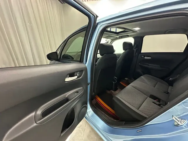 Honda Fit — Фото автомобиля 8