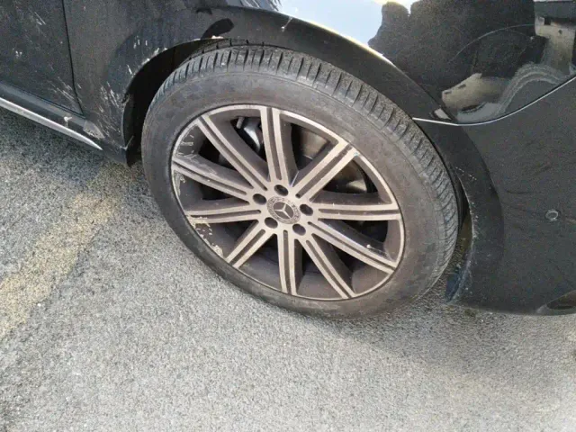 Mercedes-Benz V-Class — Фото автомобиля 24