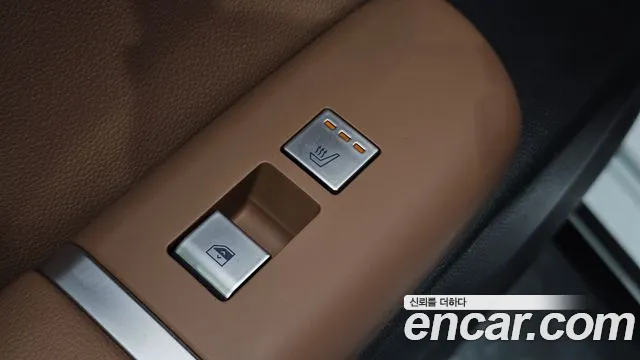 Hyundai Grandeur GN7 — Фото автомобиля 29
