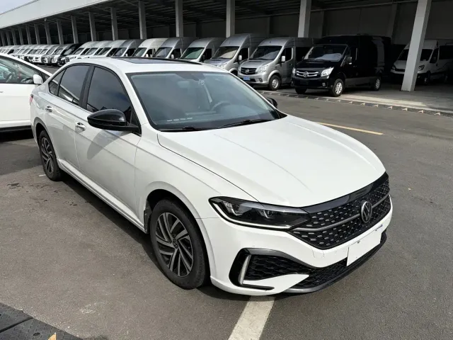 Volkswagen Lavida 2023 280TSI DSG Starlight Comfort Edition — Фото автомобиля 3