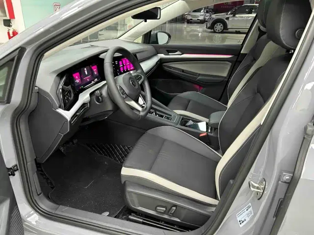 Volkswagen Golf 2023 280TSI DSG Pro — Фото автомобиля 18