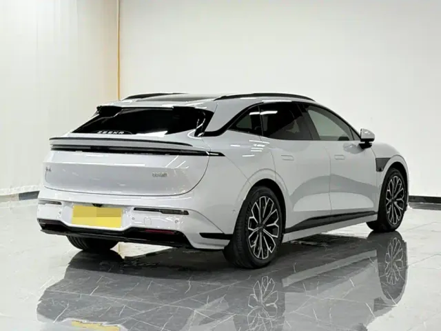 Zeekr 007 GT — Фото автомобиля 6