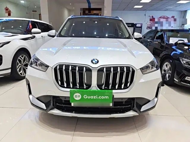 BMW X1 — Фото автомобиля 2