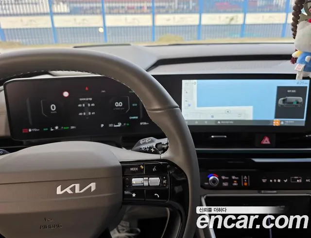 Kia Carnival Generation 4 — Фото автомобиля 7