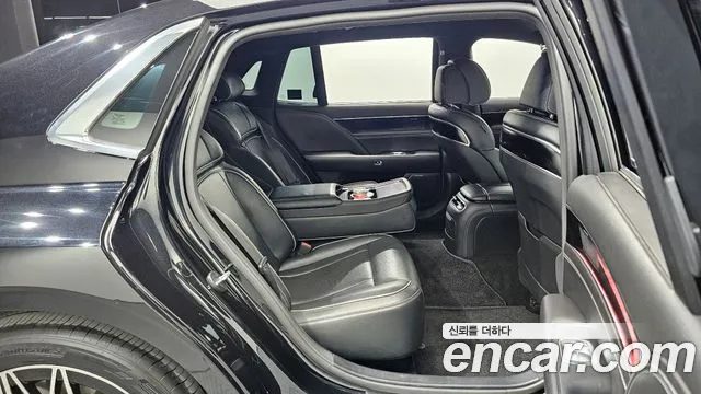 Genesis G90 Бензин 3.5 турбо AWD — Фото автомобиля 11