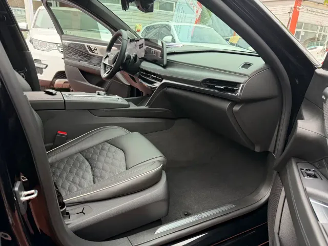Cadillac CT6 — Фото автомобиля 11