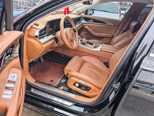 Hongqi H9 — Фото автомобиля 4