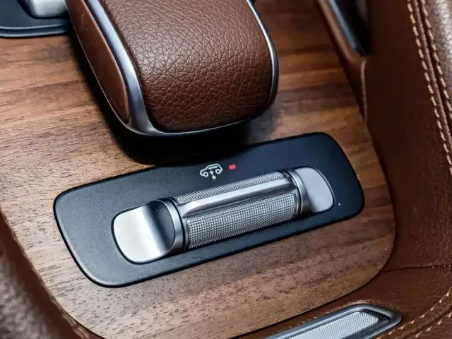 Mercedes-Benz GLE-Class — Фото автомобиля 17