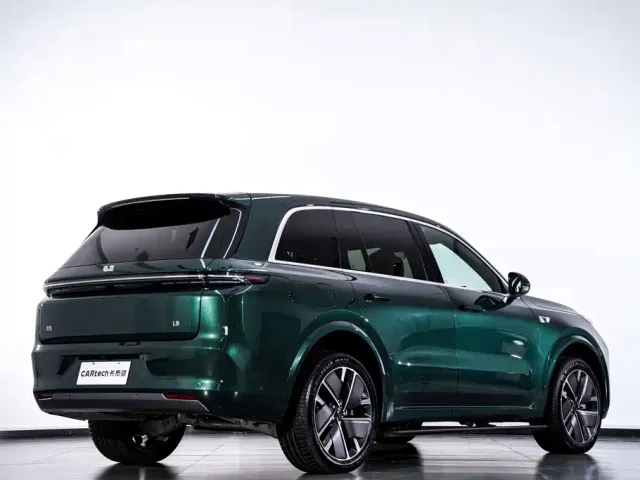 Li Auto L8 — Фото автомобиля 6