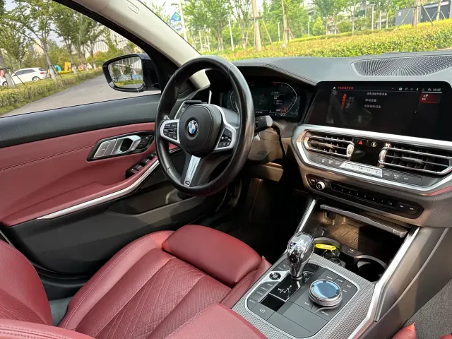 BMW 3 Series — Фото автомобиля 12