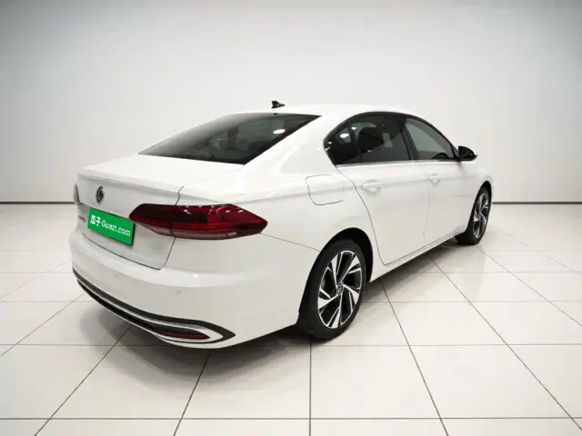 Volkswagen Bora — Фото автомобиля 4