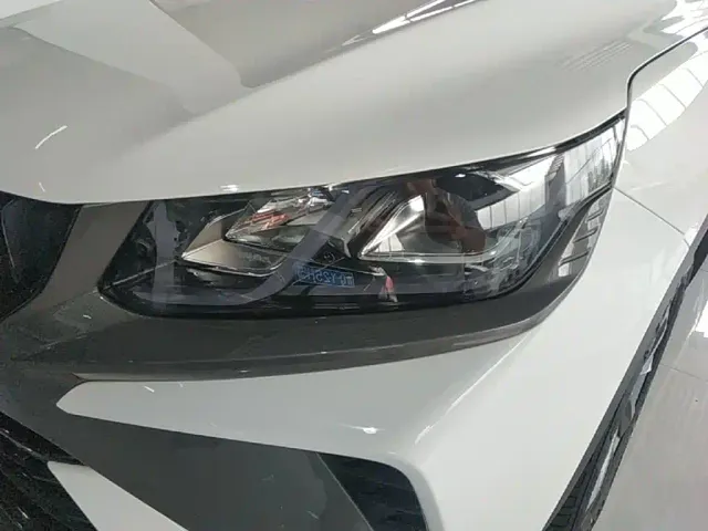 Geely Binyue — Фото автомобиля 23