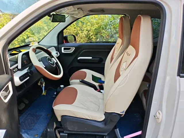 Wuling Hongguang Mini EV — Фото автомобиля 16