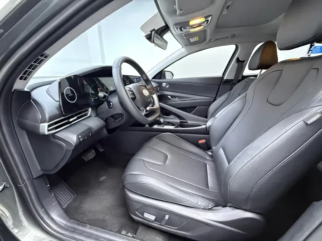 Hyundai Elantra — Фото автомобиля 6