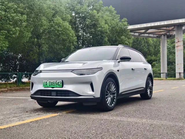 Фотография автомобиля — Leapmotor C11