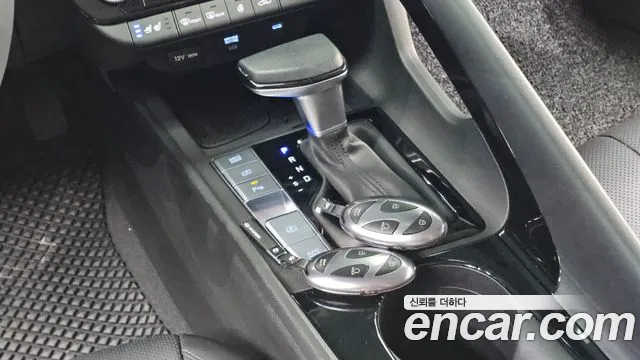 Hyundai Avante CN7 — Фото автомобиля 9