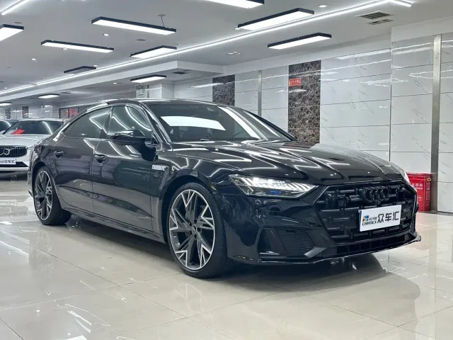 Audi A7L — Фото автомобиля 3