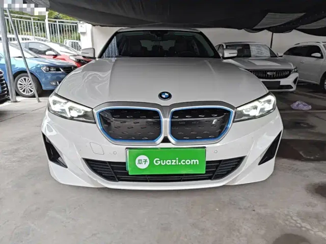 BMW i3 — Фото автомобиля 2