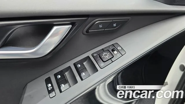 Kia Niro — Фото автомобиля 18