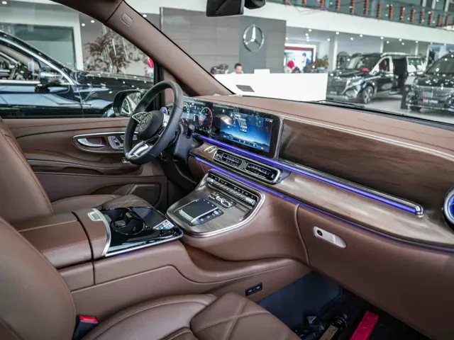 Mercedes-Benz V-Class — Фото автомобиля 5
