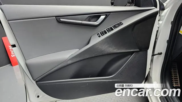 Kia Niro The All New Niro Signature — Фото автомобиля 24