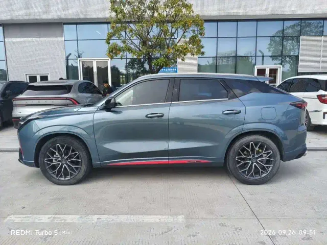 Changan Z6 — Фото автомобиля 3