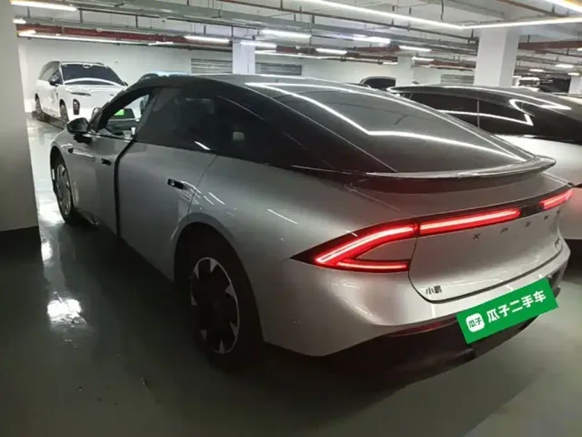Xpeng P7+ — Фото автомобиля 4