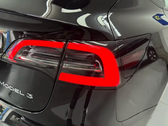 Tesla Model 3 2022 Model Rear-Wheel Drive Version — Фото автомобиля 17