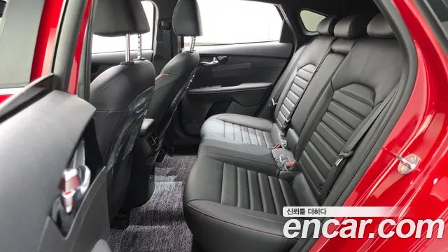 Kia K3 Новый K3 2 поколение 1.6 Turbo GT 5 дверей — Фото автомобиля 12